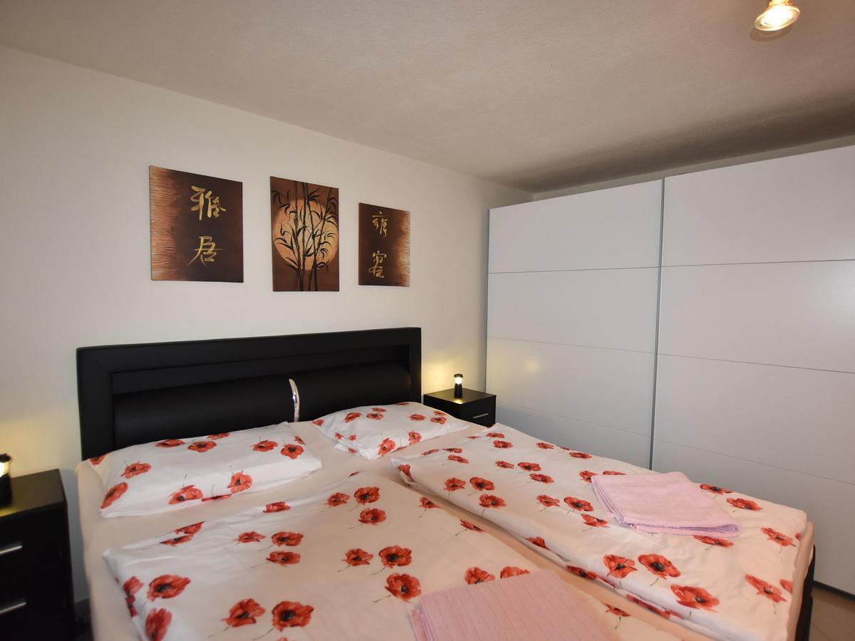 Modern Apartment In Kroepelin With Garden Экстерьер фото